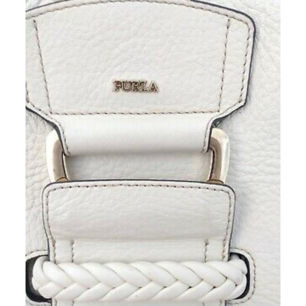 Furla white Rialto leather crossbody. Super nice - Picture 6 of 11